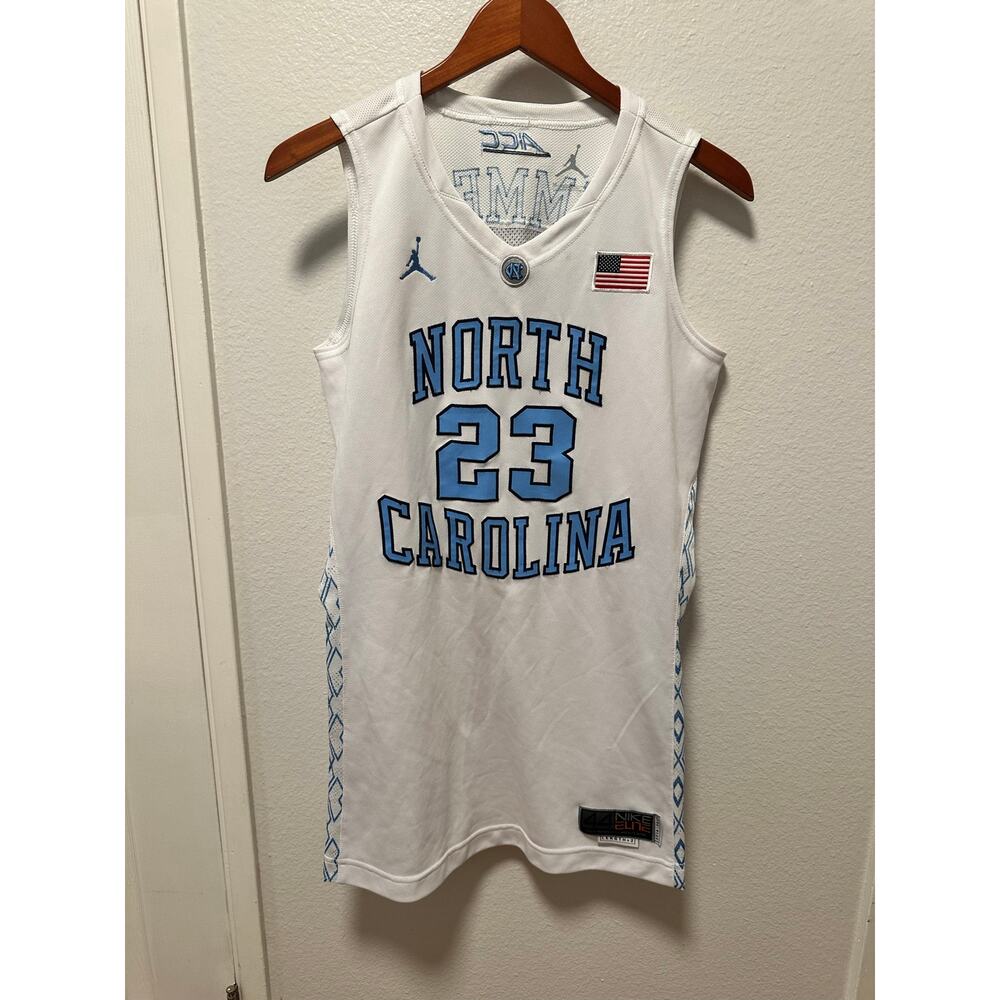 North Carolina Tar Heels Jordan Brand Jersey #23 Size 44 or Medium.